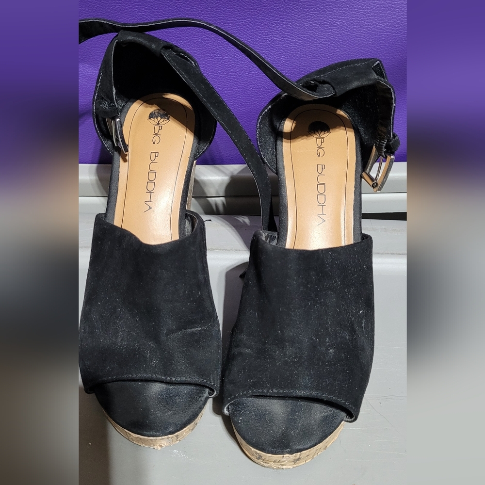 Big Buddha Women's Black Sandals
